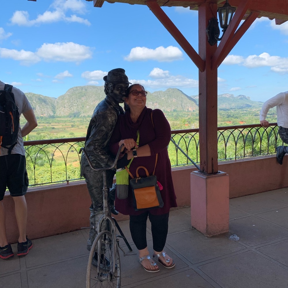 Meet your Posher, Rosa - Picture 4 of 6